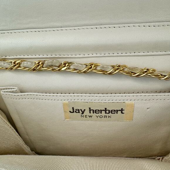 Jay Herbert New York Vintage Quilted Purse with Gold-Tone Chain Strap Cream - Picture 9 of 10